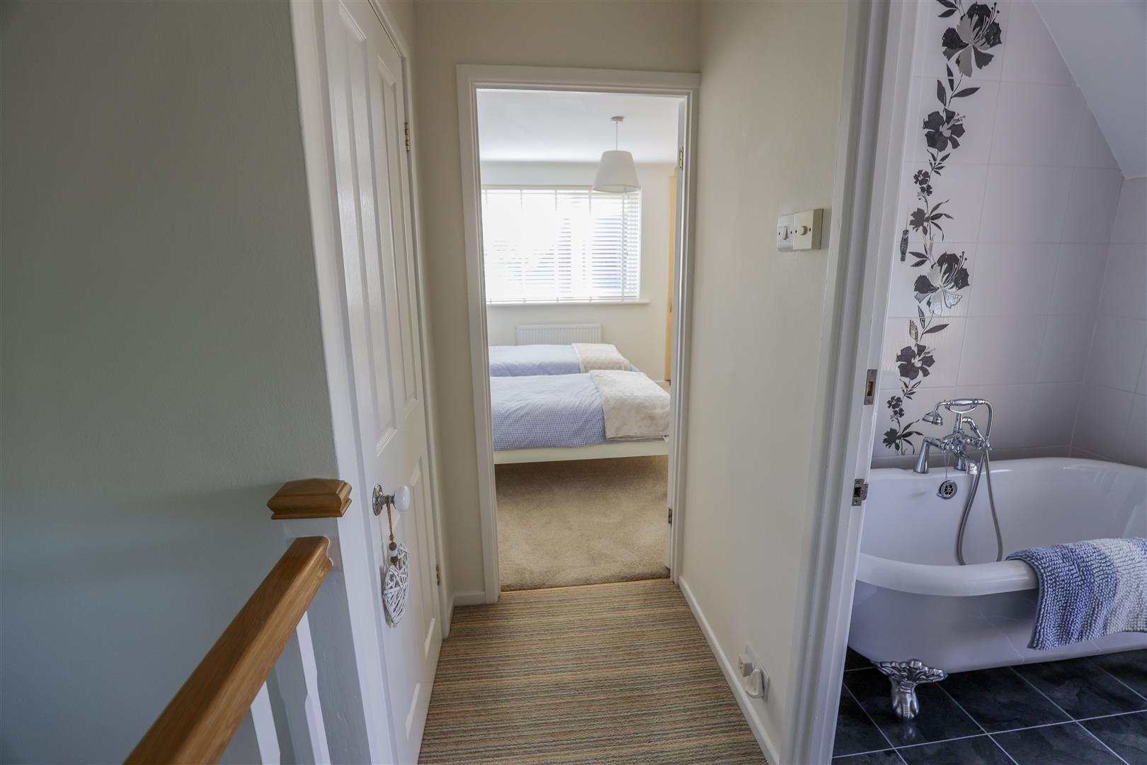 10 Maes Lloi, Aberthin, Cowbridge, Vale Of Glamorgan, CF71 7HA